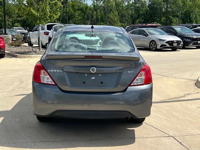 Photo of 2019 Gun Metallic Nissan Versa