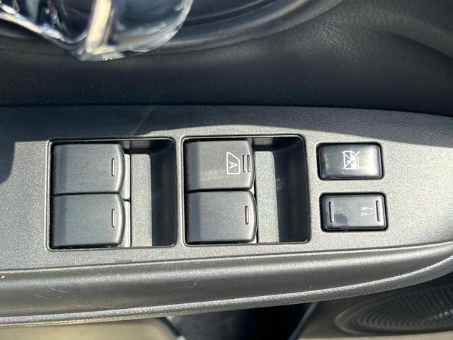 Photo of 2019 Gun Metallic Nissan Versa
