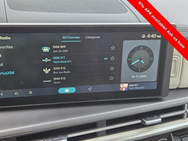 Photo of 2025 Shimmering Silver Hyundai SANTA FE
