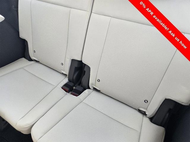 Photo of 2025 Shimmering Silver Hyundai SANTA FE