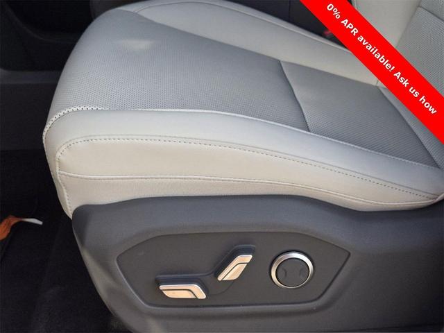 Photo of 2025 Shimmering Silver Hyundai SANTA FE
