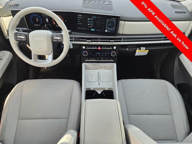 Photo of 2025 Shimmering Silver Hyundai SANTA FE