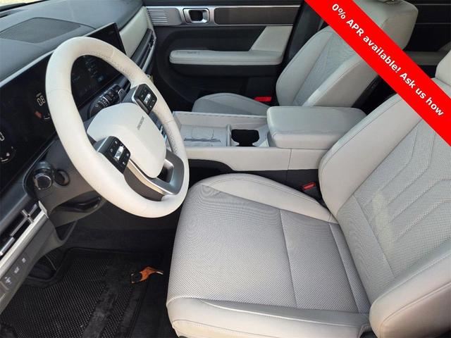 Photo of 2025 Shimmering Silver Hyundai SANTA FE