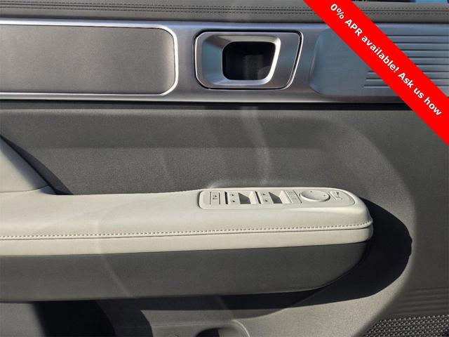 Photo of 2025 Shimmering Silver Hyundai SANTA FE