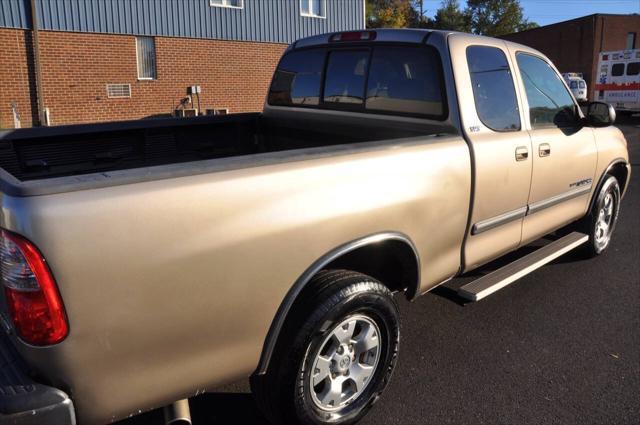 Photo of 2006 Champagne Toyota Tundra