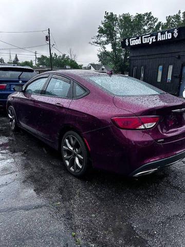 Photo of 2015 Velvet Red Pearlcoat Chrysler 200