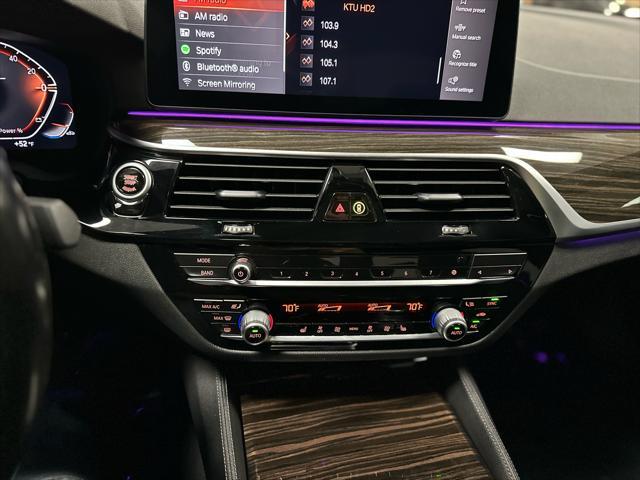 Photo of 2022 Dark Graphite Metallic BMW 540