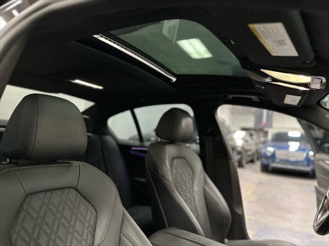 Photo of 2022 Dark Graphite Metallic BMW 540