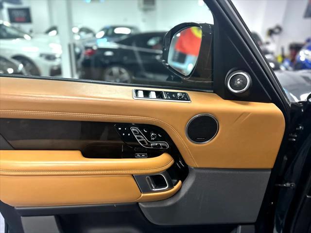 Photo of 2019 Green Land Rover Range Rover