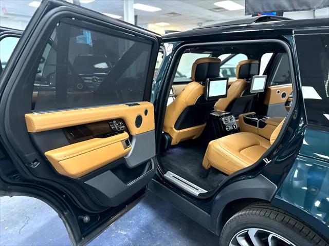 Photo of 2019 Green Land Rover Range Rover