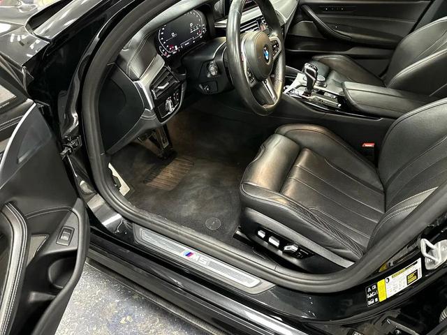 Photo of 2020 Black BMW M5