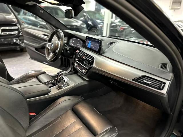 Photo of 2020 Black BMW M5
