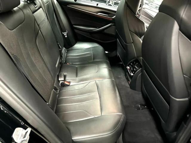 Photo of 2020 Black BMW M5