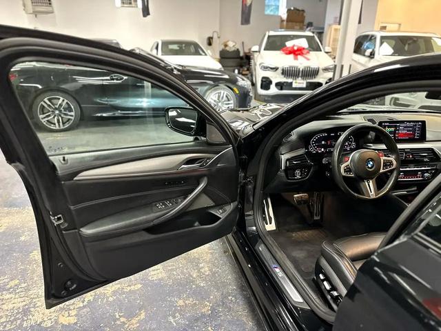 Photo of 2020 Black BMW M5
