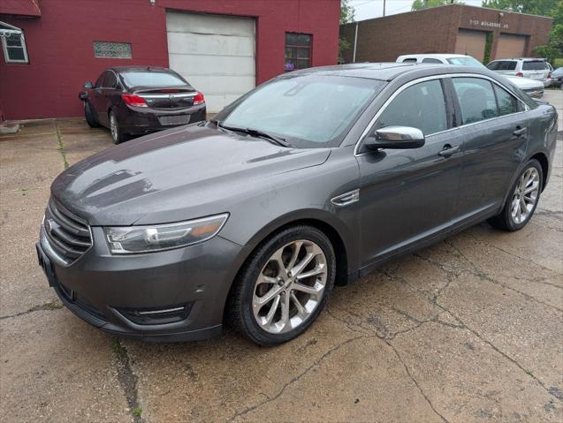 2016 Ford Taurus