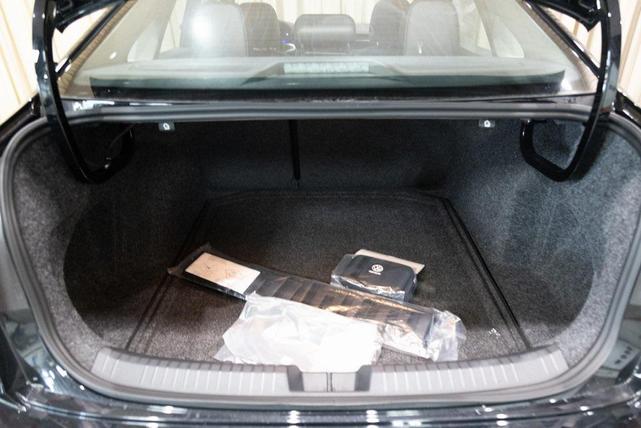 Photo of 2025 Deep Black Pearl Volkswagen Jetta