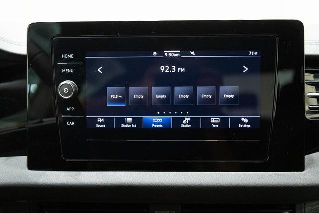 Photo of 2025 Platinum Volkswagen Jetta