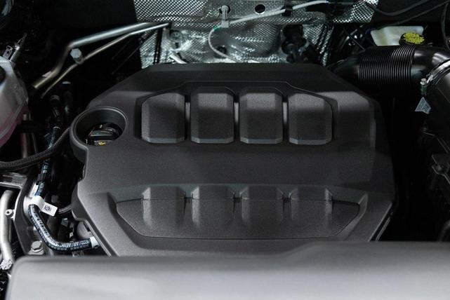 Photo of 2026 deep black pearl Volkswagen Atlas Cross Sport