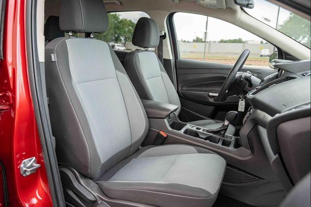 Photo of 2017 Red Ford Escape