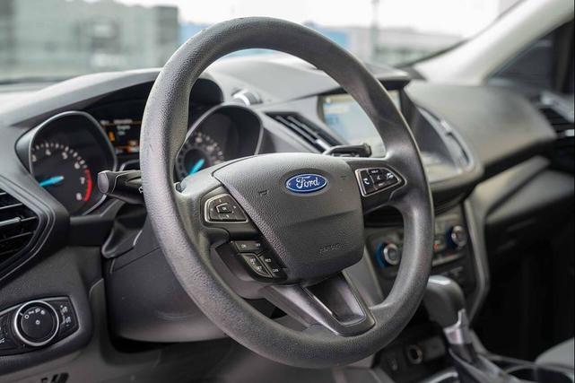 Photo of 2017 Red Ford Escape