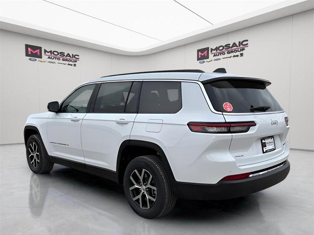Photo of 2025 Bright White Clearcoat Jeep Grand Cherokee L