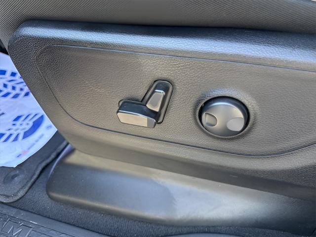 Photo of 2025 Billet Silver Metallic Clearcoat RAM 1500