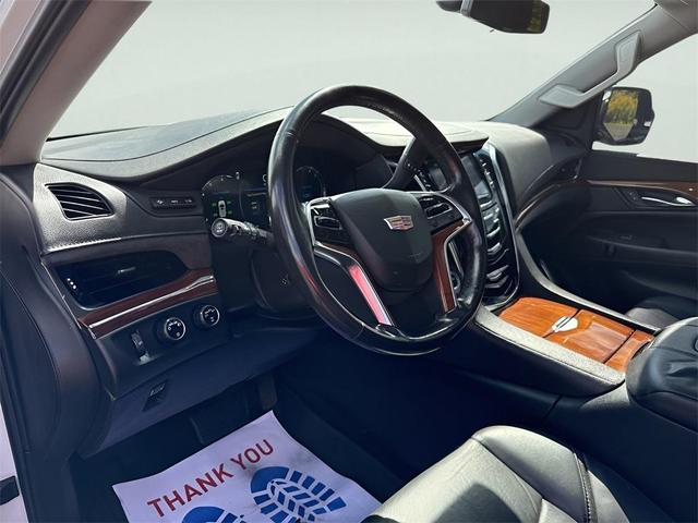 Photo of 2017 Crystal White Tricoat Cadillac Escalade
