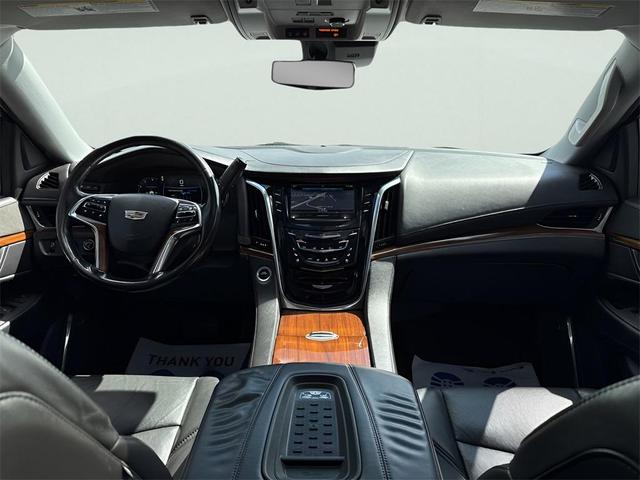 Photo of 2017 Crystal White Tricoat Cadillac Escalade
