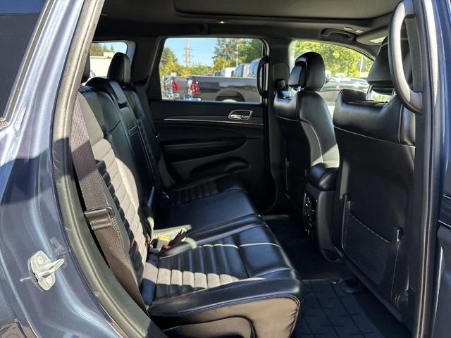 Photo of 2020 Slate Blue Pearlcoat Jeep Grand Cherokee