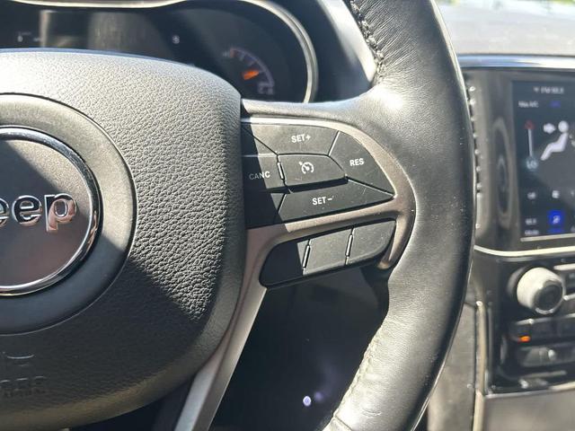 Photo of 2021 Diamond Black Jeep Grand Cherokee