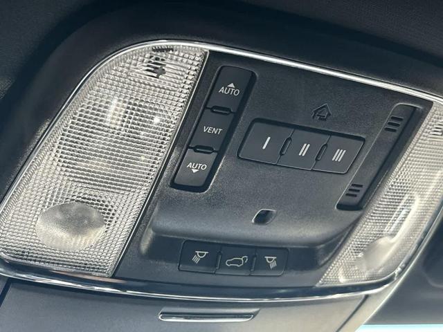 Photo of 2021 Diamond Black Jeep Grand Cherokee