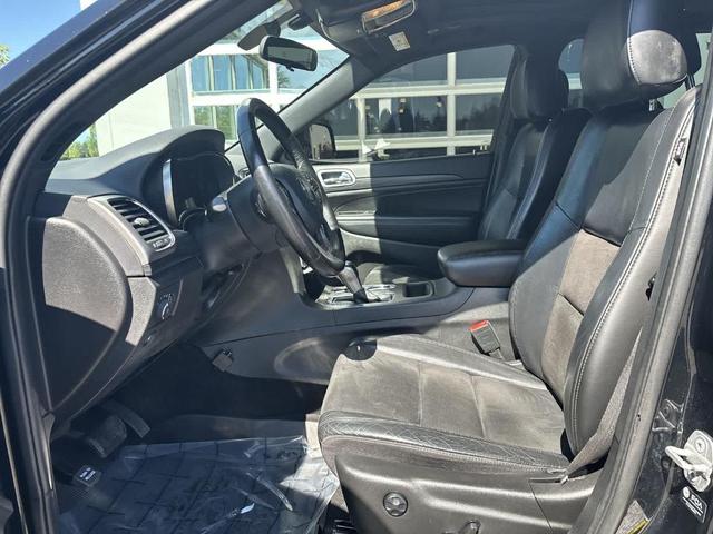 Photo of 2021 Diamond Black Jeep Grand Cherokee