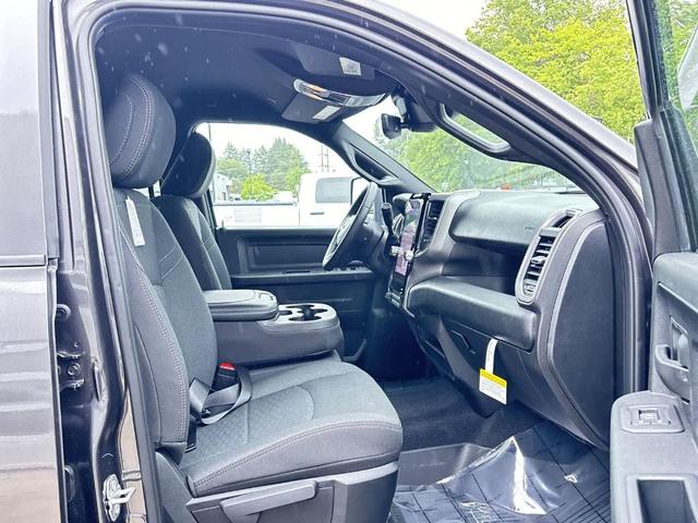 Photo of 2025 Granite Crystal Clearcoat Metallic RAM 3500