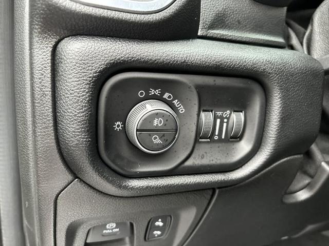 Photo of 2019 Billet Silver Metallic Clearcoat RAM 1500