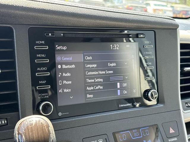 Photo of 2020 Celestial Silver Metallic Toyota Sienna