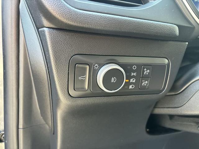 Photo of 2022 Carbonized Gray Metallic Ford Escape