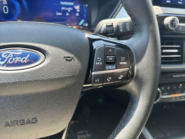Photo of 2022 Carbonized Gray Metallic Ford Escape