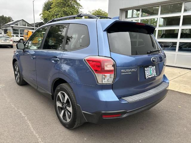 Photo of 2017 Quartz Blue Pearl Subaru Forester
