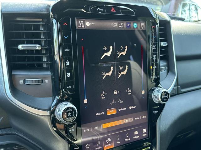 Photo of 2025 Diamond Black RAM 1500