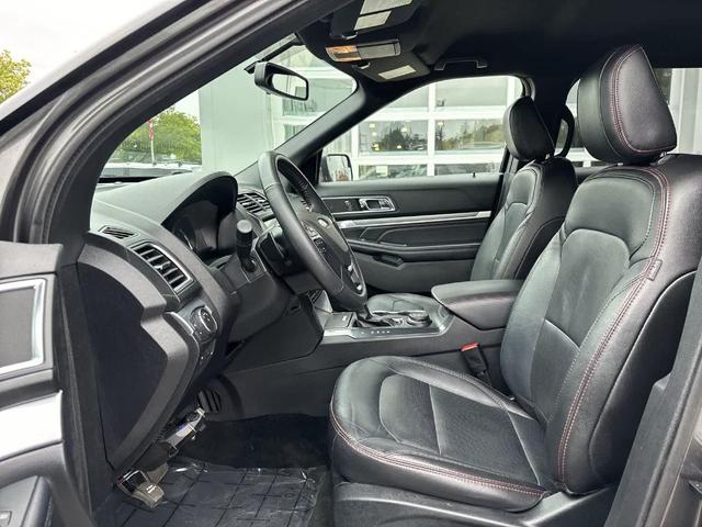 Photo of 2018 Magnetic Metallic Ford Explorer