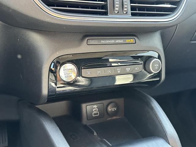 Photo of 2024 Agate Black Metallic Ford Escape