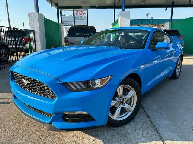 Photo of 2017 Blue Ford Mustang
