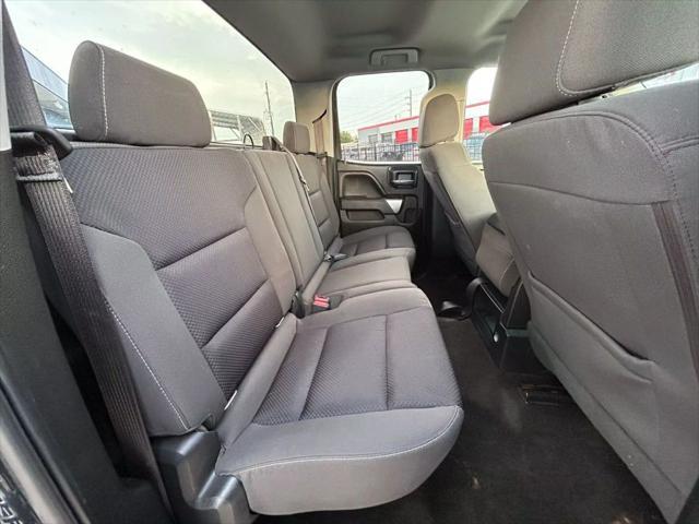 Photo of 2018 Graphite Metallic Chevrolet Silverado 1500