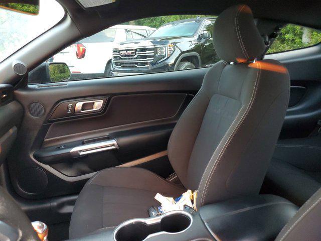 Photo of 2021 Velocity Blue Metallic Ford Mustang