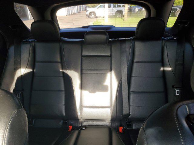 Photo of 2021 designo Diamond White Bright Mercedes-Benz GLE 350