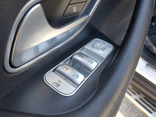Photo of 2021 designo Diamond White Bright Mercedes-Benz GLE 350