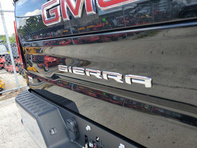 Photo of 2025 Onyx Black GMC Sierra 1500