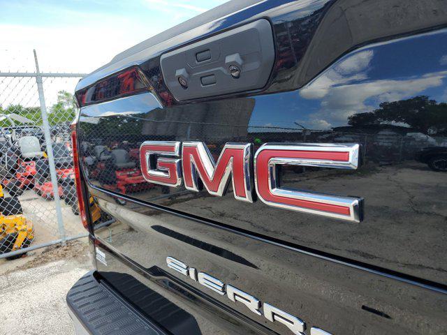 Photo of 2025 Onyx Black GMC Sierra 1500