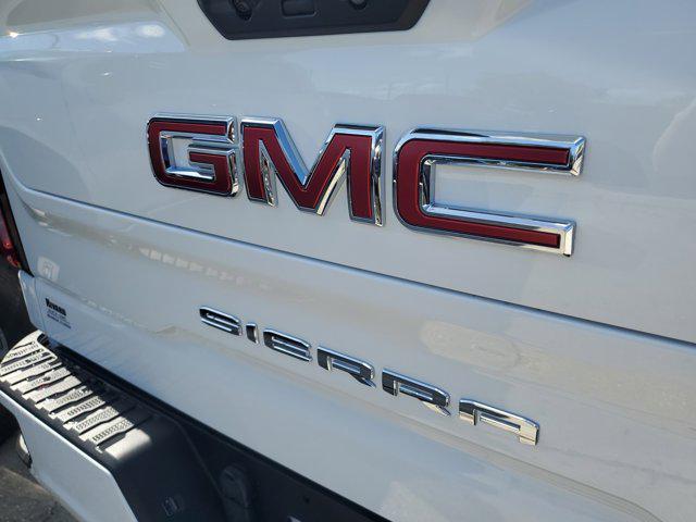 Photo of 2025 Summit White GMC Sierra 1500