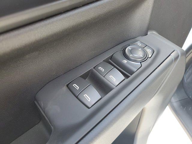 Photo of 2025 Summit White GMC Sierra 1500